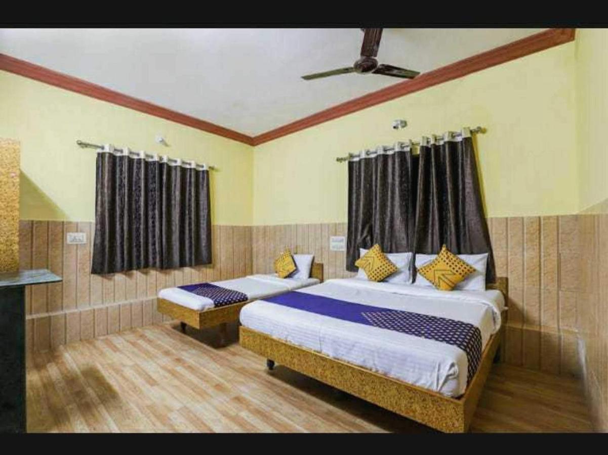Oyo Hotel Apsara Guest House Ахмедабад Экстерьер фото
